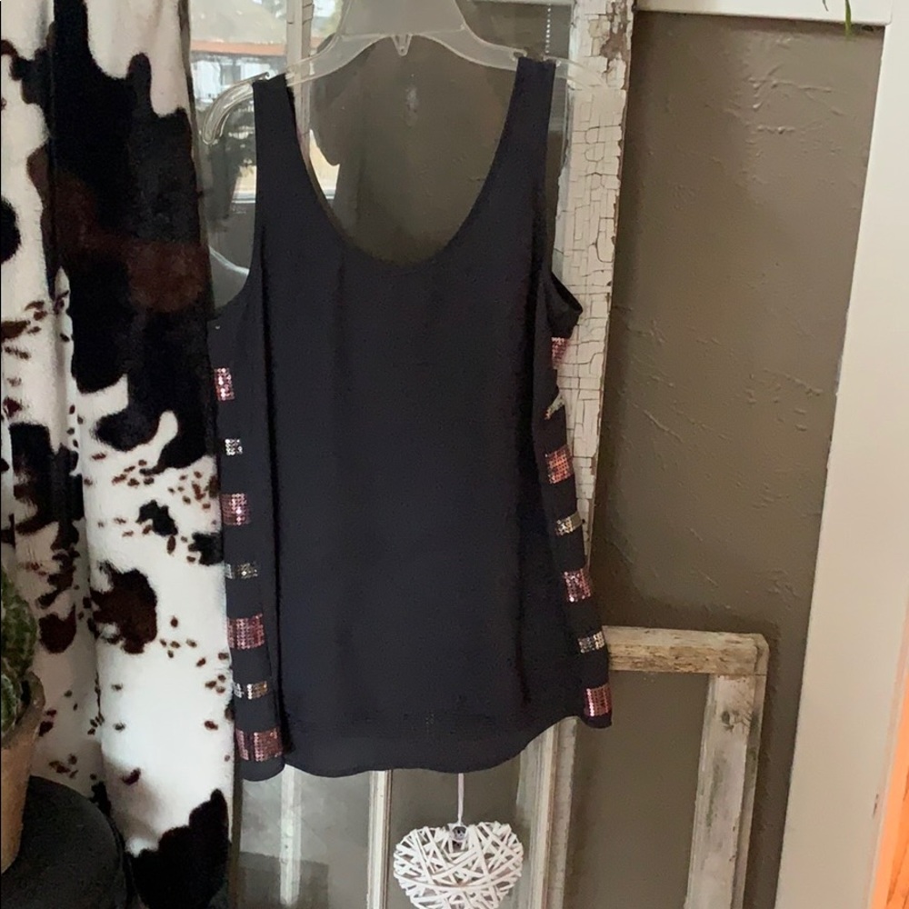 Tank top - Picture 2 of 3
